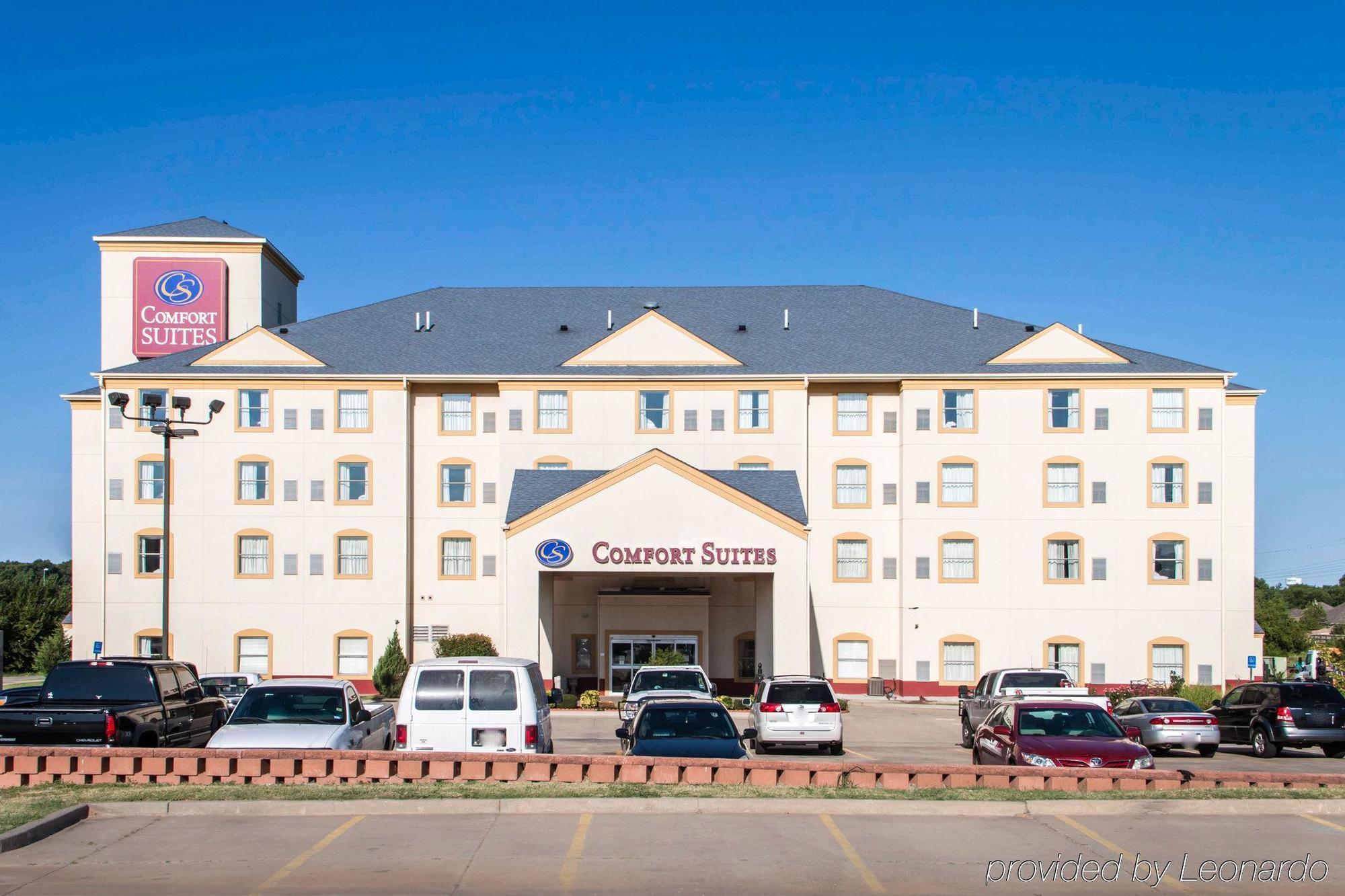 Comfort Suites Yukon - Sw Oklahoma City Exterior photo